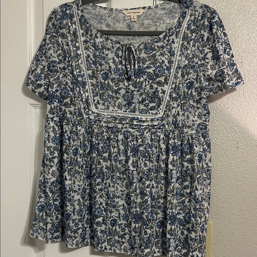 Lucky Brand Blue and White Floral Blouse
